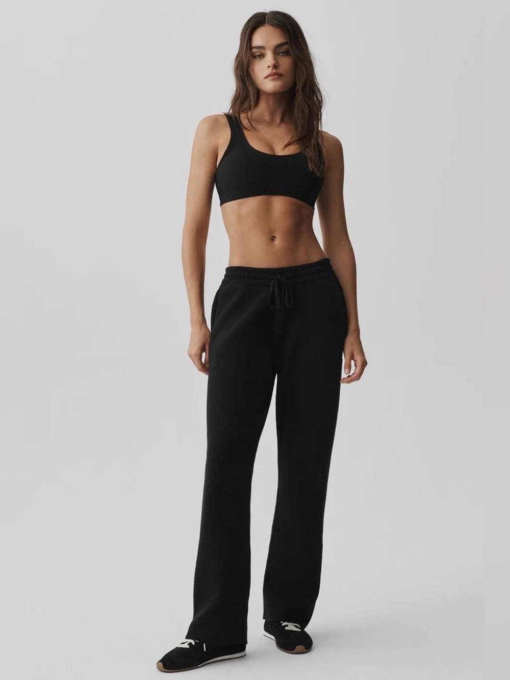ALO Scholar Straight Leg Sweatpants in Black | Women’s Medium